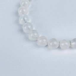 Колье на увеличение из Лунного камня