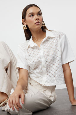 Ekru Brodeli Crop Dokuma Gomlek TWOSS24GO00225