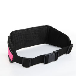 Сумка для бега, 3 отдела на молниях, светоотражающие элементы, отверстие для наушников, 50×0.1×11 см, розовая