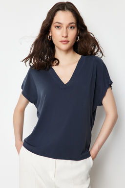 TRENDYOLMILLA Antrasit Modal V Yaka Relaxed/Rahat Kesim Orme T-Shirt TWOSS24TS00043 фото 2