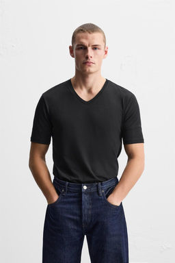 BASIC V-NECK T-SHIRT - Zara фото 10