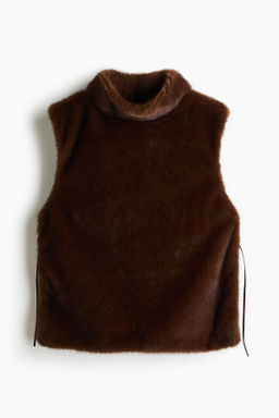 Top con cuello perkins