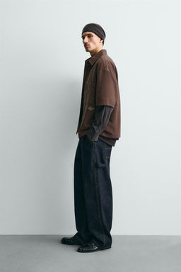 CAMISA ESTRUCTURA BOLSILLOS / Marr?n