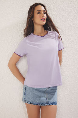 Lila %100 Pamuk Kontrast Dikis Detayl? Basic Bisiklet Yaka Orme T-Shirt TWOSS19AD0085