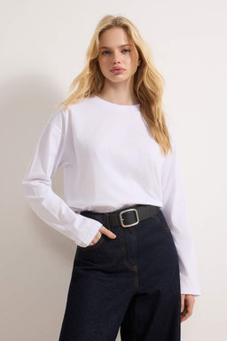 Beyaz %100 Kal?n Pamuklu Basic Bisiklet Yaka Oversize/Genis Kal?p Orme T-Shirt TWOAW24TS00013