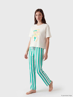 Bisiklet Yaka Bask?l? ve ?izgili Kad?n Pijama Tak?m