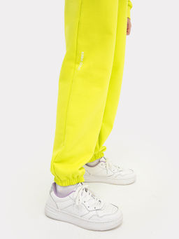 Комплект для девочек (джемпер, брюки) в желтом цвете с печатью - Mark formelle фото 4