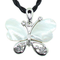 Кулон "Мотылек" перламутр белый