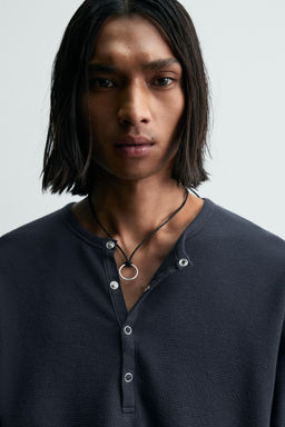 LIMITED EDITION WAFFLE-KNIT HENLEY T-SHIRT - Zara фото 5