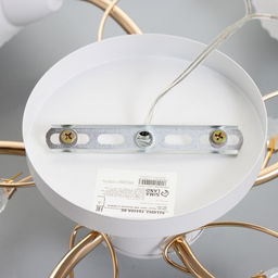 Люстра «Рукси» 5хЕ27 40 Вт бело-золотой 56×56×28 см BayerLux