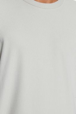 TRENDYOL MAN Kahverengi Premium Oversize Bisiklet Yaka K?sa Kol Dokulu K?r?smaz Ottoman T-Shirt TMNSS23TS00081 - Trendyolmilla фото 25