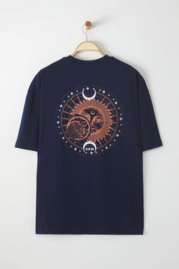 TRENDYOL MAN Ekru Oversize/Genis Kesim K?sa Kol Mistik Bask?l? %100 Pamuklu T-Shirt TMNSS23TS00165 - Trendyolmilla фото 3
