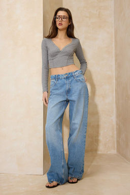 Gri Melanj Fitted/Vucuda Oturan V Yaka C?tc?tl? Crop Premium Yumusak Orme Bluz TWOSS26BZ00056