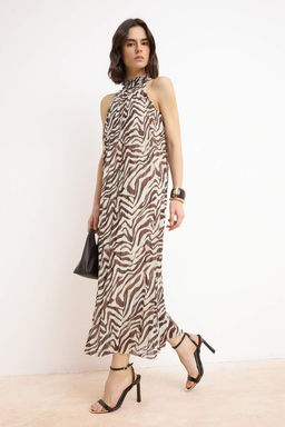 Cok Renkli Animal A-Kesim/Can Form Dik Yaka Kolsuz Maxi Tul Orme Elbise TWOSS26EL00207