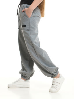 Брюки для девочки с карманами 22-0066 темно-серый меланж - Mini maxi фото 3