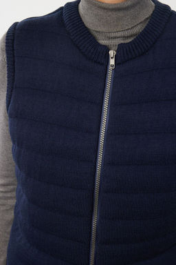 Trendyolmilla Lacivert Fermuarl? Bisiklet Yaka Regular Yelek TWOAW25YE00020 фото 4