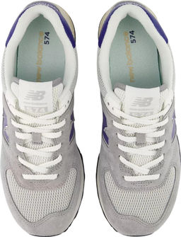 Кроссовки взрослые