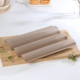 Форма для выпечки багетов Gold перфорированная, 38,5?28,5?3,5 см, антипригарное покрытие, цвет золотой - Simaland фото 2