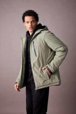 Водоотталкивающее водонепроницаемое пальто приталенного кроя DeFactoFit с флисовой подкладкой и капюшоном  фото 3