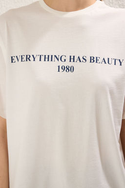 Ekru %100 Pamuk Slogan Bask?l? Relaxed/Genis Rahat Kesim Orme T-Shirt TWOSS19GH0034