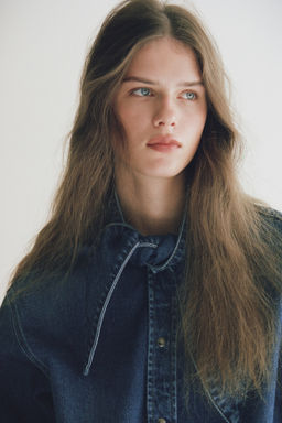Camisa denim con cuello lazo - H&m фото 5