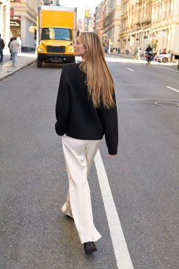 PLAIN KNIT V-NECK JUMPER - Zara фото 3