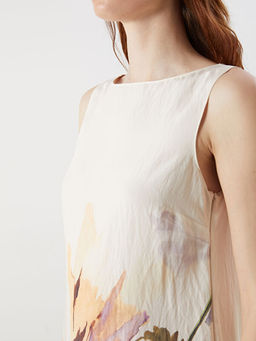 Kay?k Yaka ?i?ekli Elbise