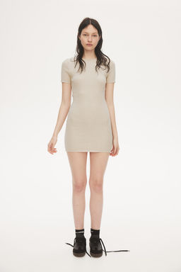 Vestido ajustado en punto de canale