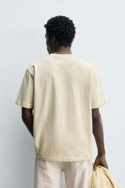 CAMISETA HEAVYWEIGHT MANGA CORTA ORIGINS / Amarillo pastel