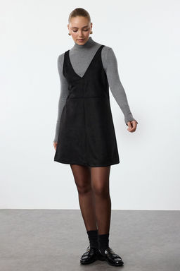 Siyah V Yaka Jile Suet Mini Orme Elbise TWOAW24EL00543