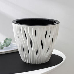 Кашпо для цветов со вставкой «Вдохновение», 4.5 л, d=21.5 см, белое/чёрное