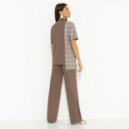 Брючный костюм с карманами Современная утонченность (brown 2 в 1) - Charutti фото 5