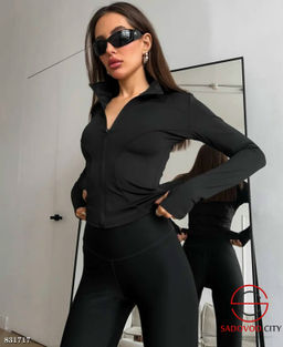 Спортивная женская кофта на молнии