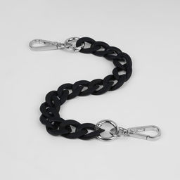 Цена за 2 шт. Цепочка для сумки, с карабинами, пластиковая, 23 17 мм, 30 см, цвет чёрный/серебряный