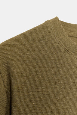 CAMISETA CON LINO MANGA CORTA / Oliva oscuro - Zara фото 7