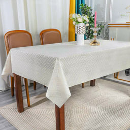 Скатерть ПВХ "Орнамент" 137х320см, длина стола до 280см, на 12 персон, "LACE" фактурная, на пленке, беж с перламутром, упак. "классическая" п/э 32х41см т.м. "Домашняя Мода" (Китай)