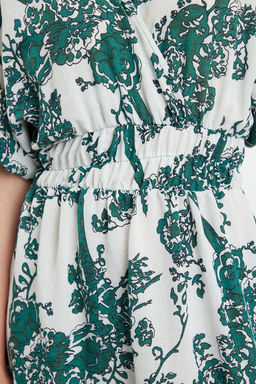 Yesil Cicekli A Kesim Kruvaze Yaka Midi Dokuma Elbise TWOSS24EL01028