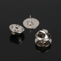 Цена за 2 шт. Основа для броши/значка (набор 5 шт.), площадка 1.5 см, цвет серебро