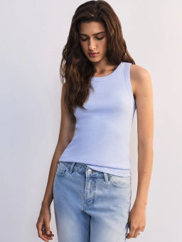 Базовая майка с вырезом халтер TOP0526-41 / Zarina