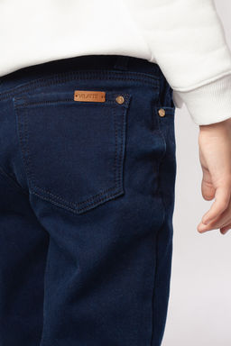 Эластичные джинсы mom-fit на флисе