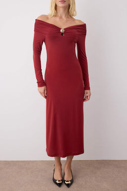 Siyah Aksesuar Detayl? Ac?k Omuzlu Bodycon Maxi Esnek Orme Elbise TWOAW26EL00166 - Trendyolmilla фото 7