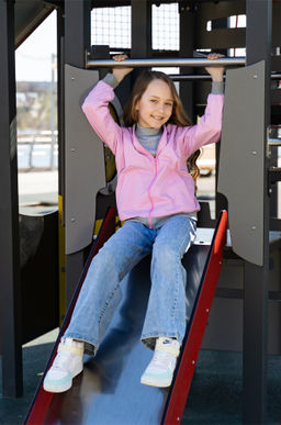 Ветровка детская розовая