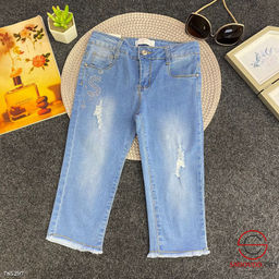 Детские джинсы с узорами