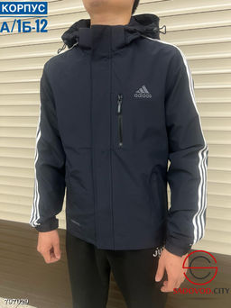 Ветровка для мужчин, выполненная из синтепона