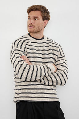 Bej Casual Unisex Bisiklet Yaka _izgili Triko Kazak TMNAW25KZ00025