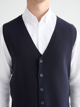 Standart Kal?p V Yaka Erkek Triko Yelek