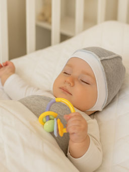 Чепчик ясельный 022г (40)