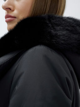 Пальто зимнее женское стильное с норкой люкс класса черного цвета 8628Ch - Mtforce фото 13
