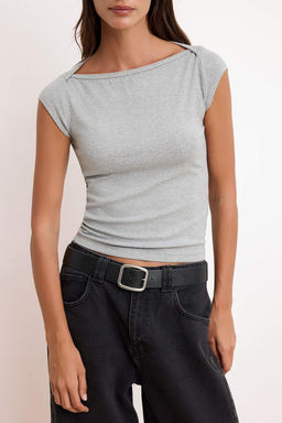 Gri Melanj Fitted/Vucuda Oturan Kay?k Yaka K?sa Kollu Yumusak Orme Bluz TWOSS26BZ00518 - Trendyolmilla фото 3