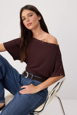 Kahverengi Regular/Normal Kal?p Asimetrik Yaka Aksesuar Detayl? Soft Touch Orme Bluz TWOSS26BZ00725
